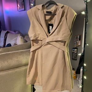 Nude woven Sleeveless shoulder pad blazer dress